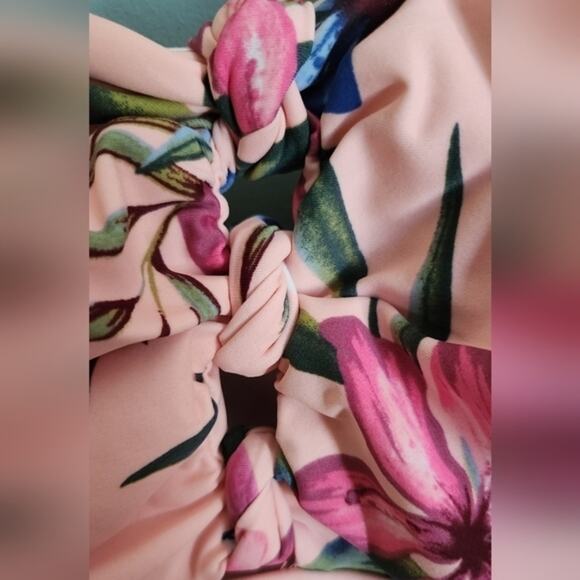 Kona Sol NWT One‎ Piece Bathing Suit Pink Floral Multiway Beach Vacation Medium - Picture 4 of 7